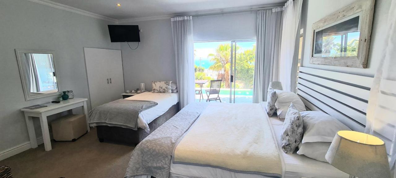 Guest house Finchley In Camps Bay Cape Town