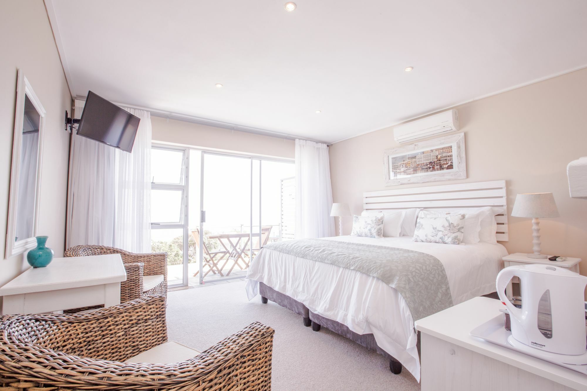 Guest house Finchley In Camps Bay Cape Town
